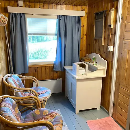 Tatil Evi Mummon Moekki - Granny's